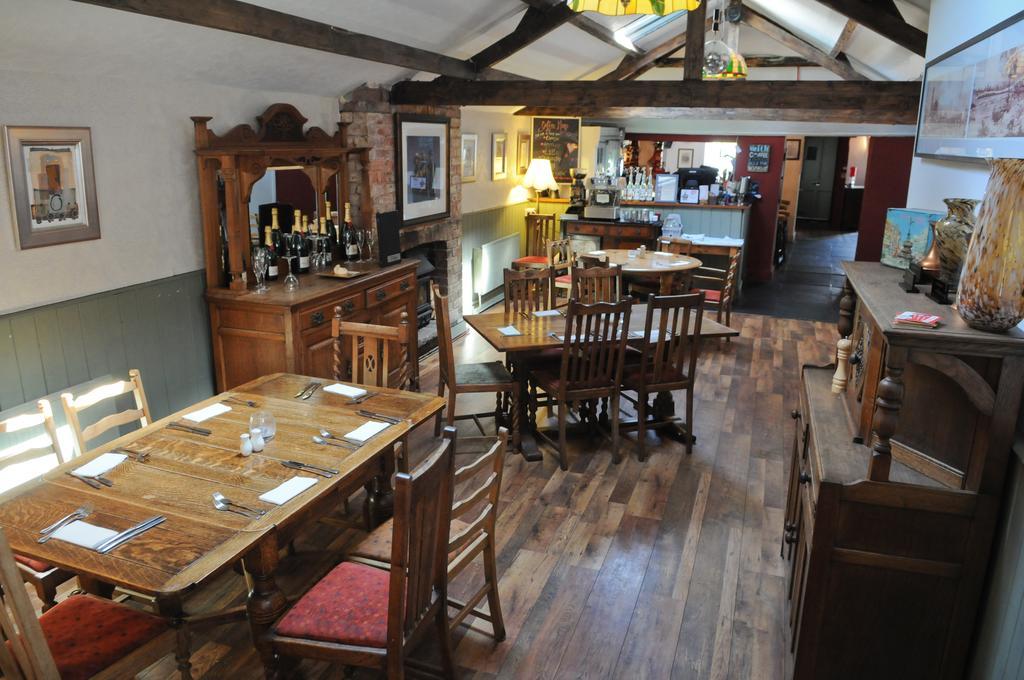 The New Court Inn Usk Exterior foto